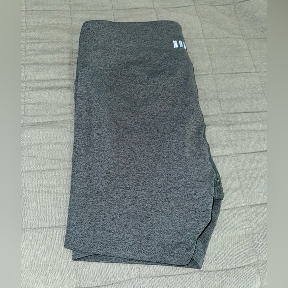NOBULL Women's Mid-Rise Plush
Heather Short 4" - Balsam Heather - Size Small - Picture 2 of 5